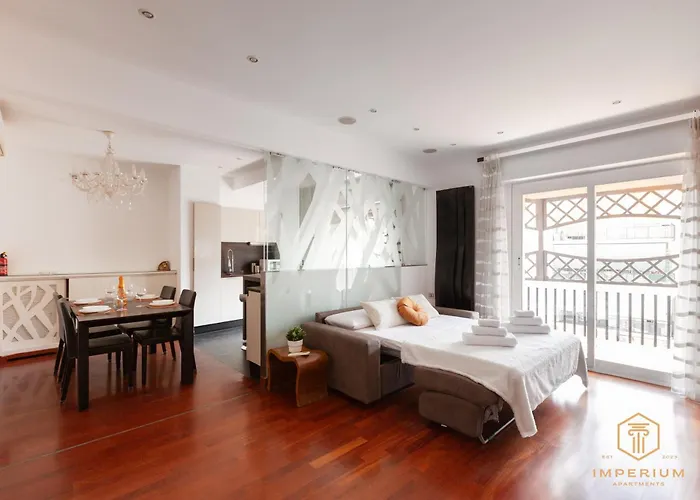 Imperium Trastevere Flat - 4-6 Pax, A-c, Panoramic View, 2 Baths Appartement Rome
