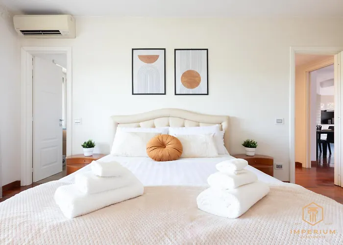 Imperium Trastevere Flat - 4-6 Pax, A-c, Panoramic View, 2 Baths Appartement Rome